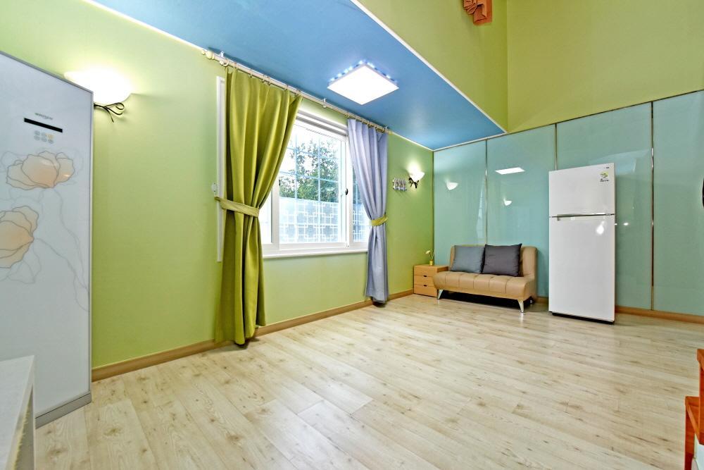 Namhae Bluemare Pension Exterior foto
