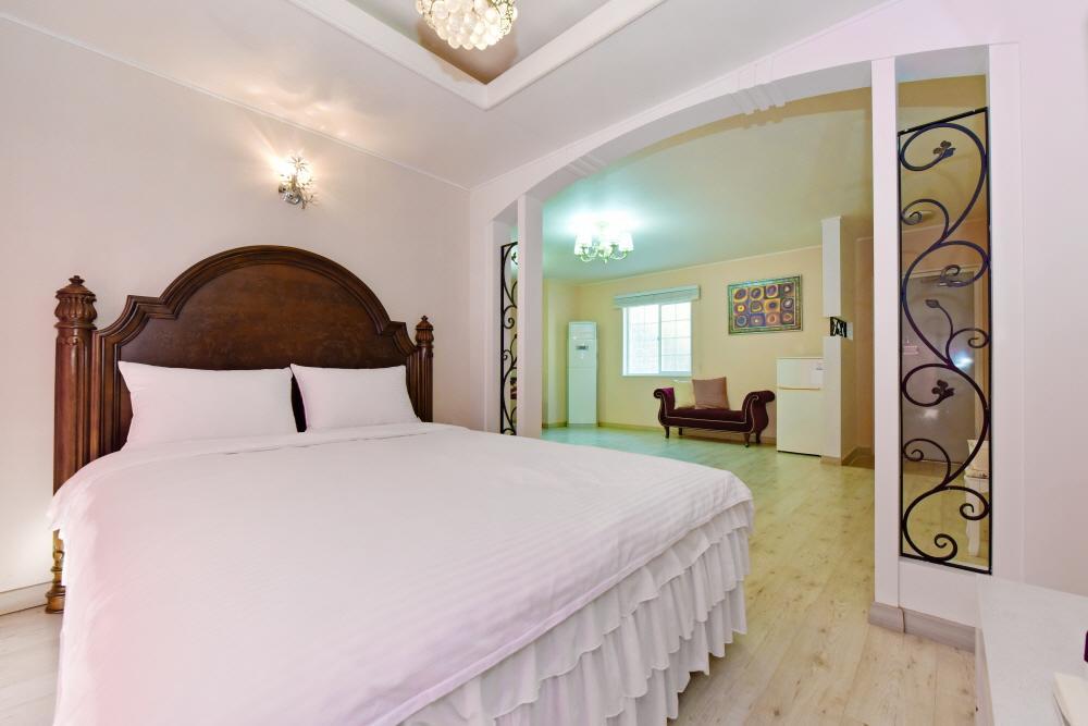 Namhae Bluemare Pension Exterior foto